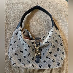 Dooney & Bourke Purse